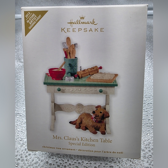 Hallmark Mrs. Clause's Kitchen Table - Picture 1 of 1
